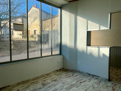 French property for sale in Villebois-Lavalette, Charente - €135,000 - photo 5