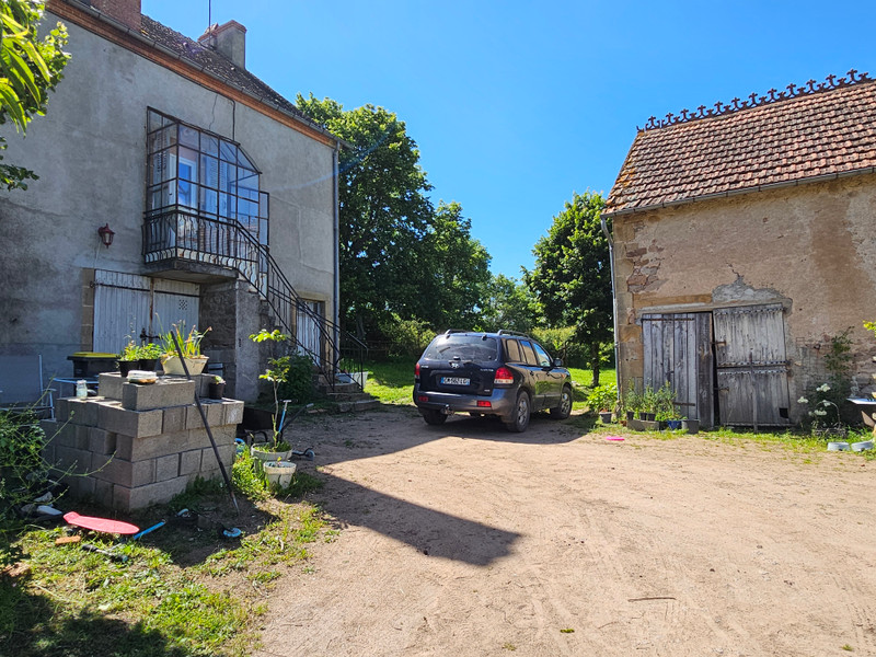 French property for sale in Le Vilhain, Allier - €108,000 - photo 6