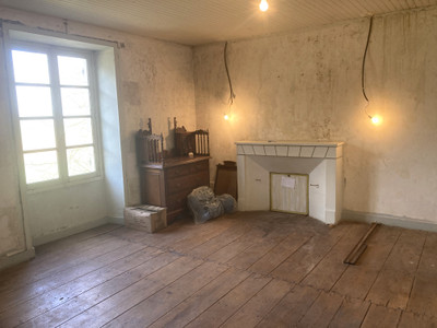 French property for sale in Payroux, Vienne - €119,900 - photo 3