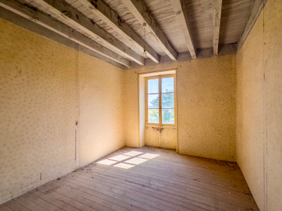 French property for sale in Coulonges-les-Hérolles, Vienne - €31,600 - photo 6