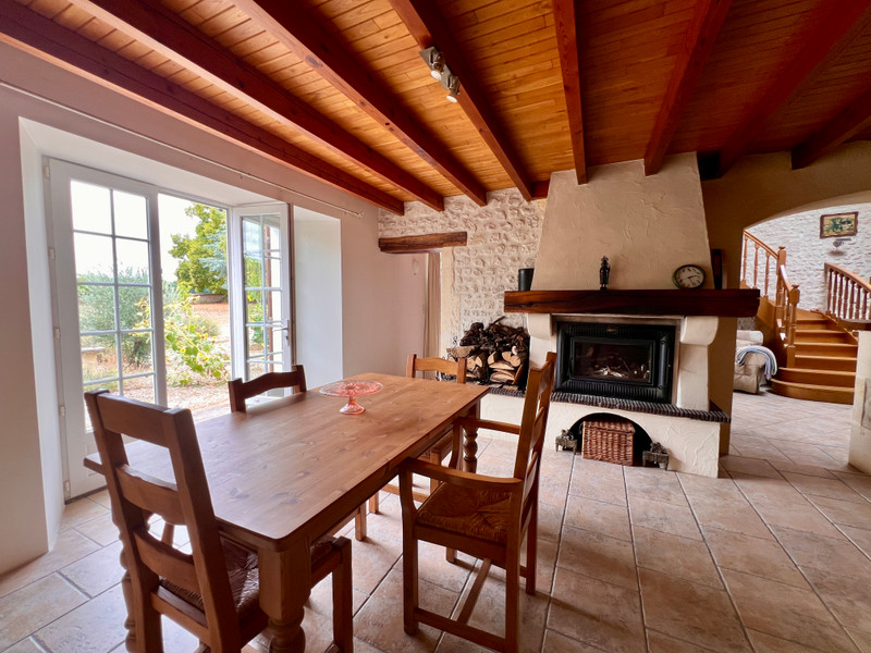French property for sale in Germignac, Charente-Maritime - €424,000 - photo 5