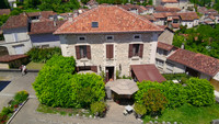 Staff accommodation for sale in Aubeterre-sur-Dronne Charente Poitou_Charentes