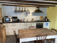 Maison à vendre à L'Isle-Jourdain, Vienne - 130.000 € - photo 2
