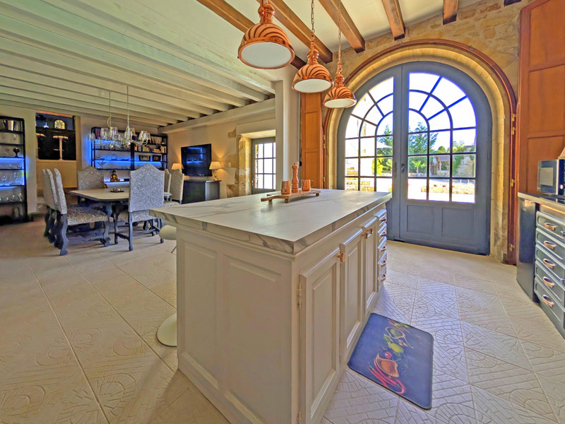 French property for sale in Nanthiat, Dordogne - €1,047,000 - photo 5