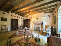 Chateau à vendre à Oroux, Deux-Sèvres - 371.000 € - photo 5