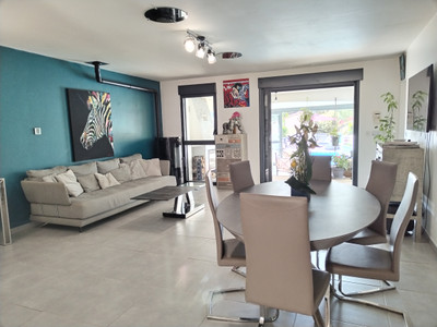 French property for sale in Méounes-lès-Montrieux, Var - €555,000 - photo 4