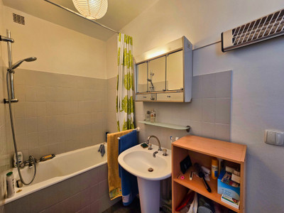French property for sale in Paris, Paris - €398,000 - photo 8