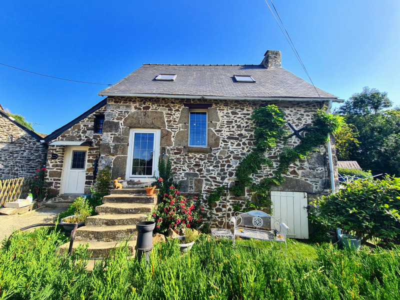 Maison à vendre à Vautorte, Mayenne - 98 000 € - photo 1