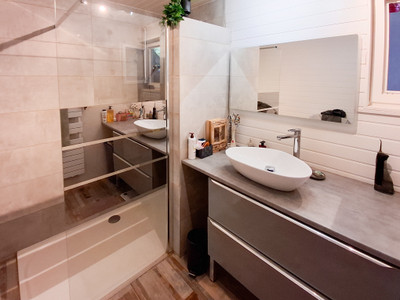 French property for sale in La Couronne, Charente - €269,950 - photo 5