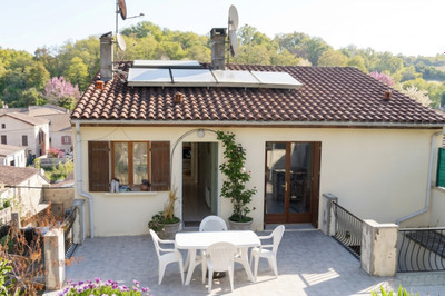 French property for sale in Caumont-sur-Garonne, Lot-et-Garonne - €109,000 - photo 1