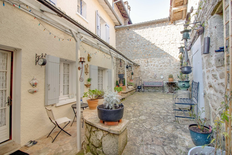 French property for sale in Saint-Saud-Lacoussière, Dordogne - €175,000 - photo 2