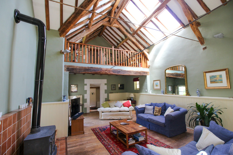 French property for sale in Charnizay, Indre-et-Loire - €472,500 - photo 2