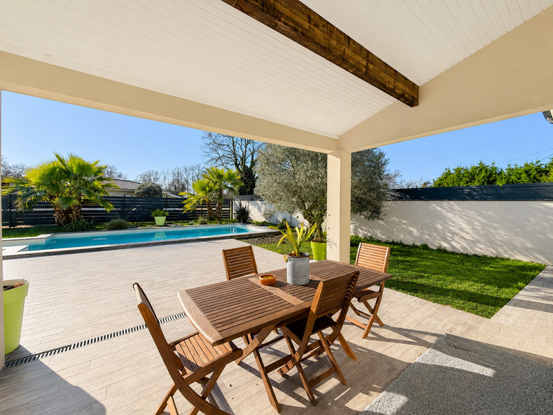 French property for sale in Montagne, Gironde - €325,000 - photo 9