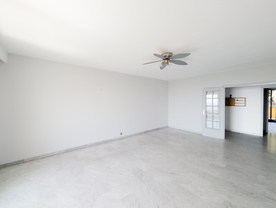 French property for sale in Nice, Alpes-Maritimes - €435,000 - photo 6