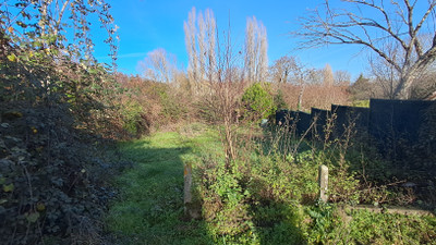 French property for sale in Gurat, Charente - €88,000 - photo 2