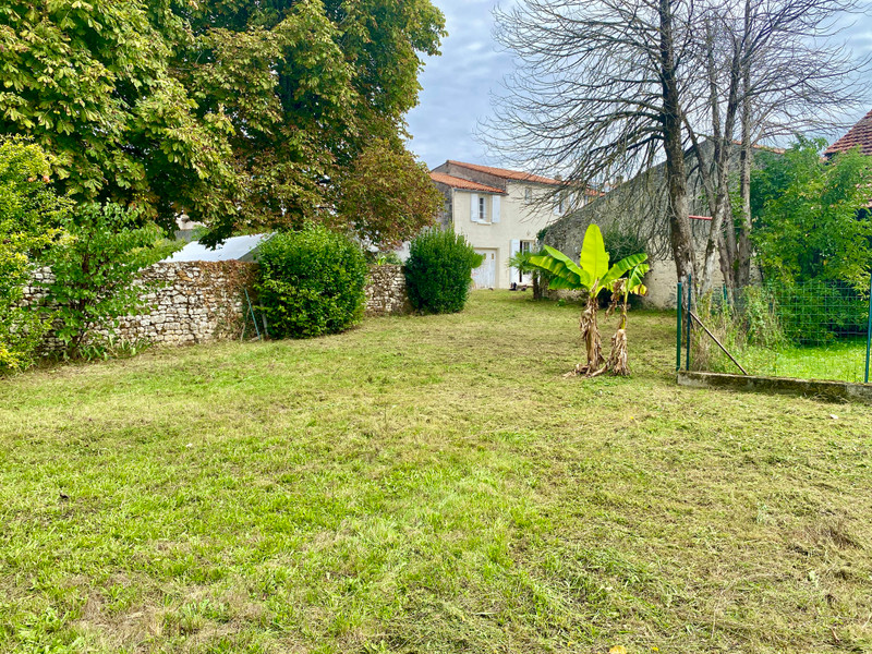 French property for sale in Clion, Charente-Maritime - €149,800 - photo 1