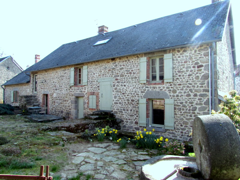 Maison à vendre à Saint-Vaury, Creuse - 249 000 € - photo 1
