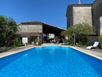 Maison à vendre à Montlieu-la-Garde, Charente-Maritime - 318.000 € - photo 2