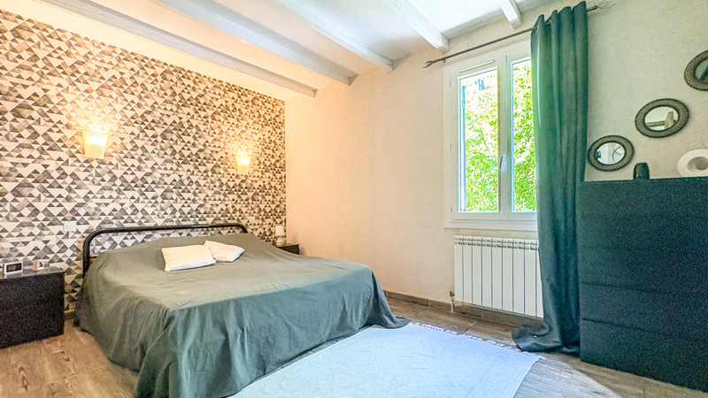 French property for sale in Septèmes-les-Vallons, Bouches-du-Rhône - €550,000 - photo 4
