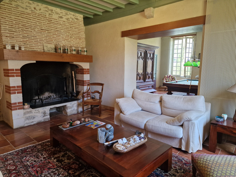 French property for sale in Fontet, Gironde - €749,000 - photo 9