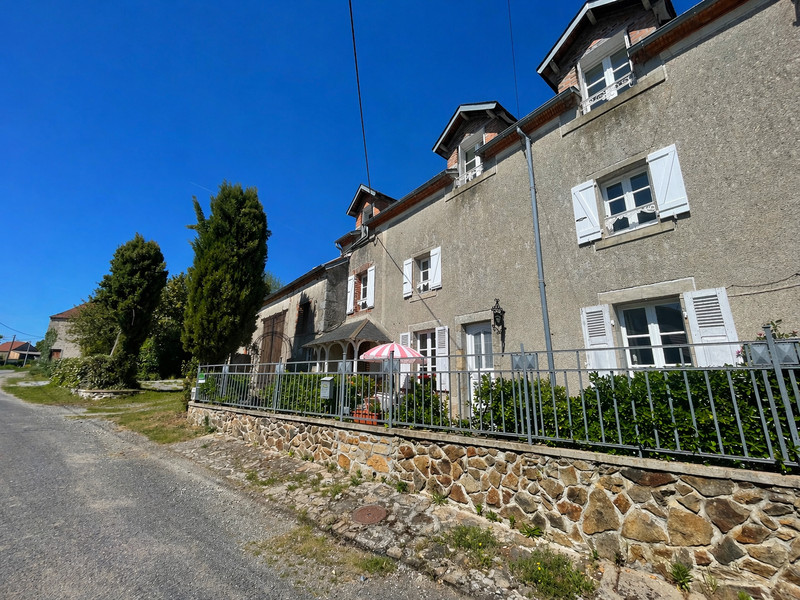 Propriété à vendre à Magnac-Laval, Haute-Vienne - 267 500 €