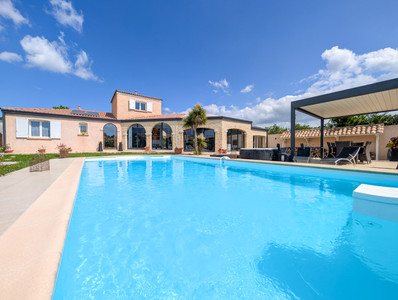 Maison à vendre à Carcassonne, Aude, Languedoc-Roussillon, avec Leggett Immobilier