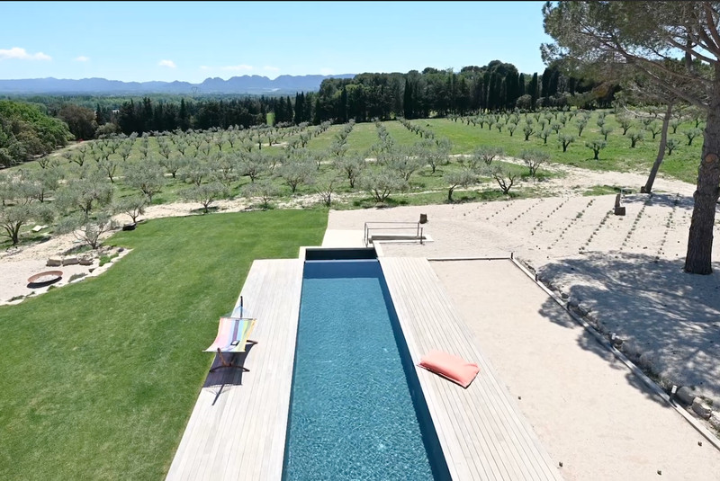French property for sale in Noves, Bouches-du-Rhône - €3,500,000