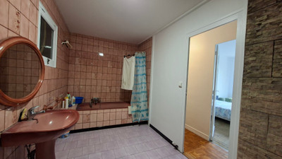 French property for sale in Luxé, Charente - €88,000 - photo 9