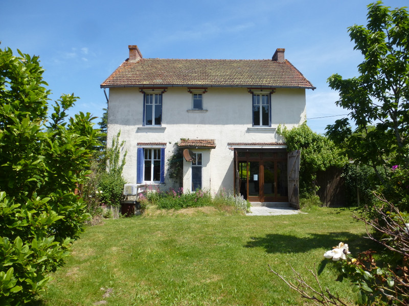 French property for sale in Saint-Sébastien, Creuse - €129,999 - photo 2