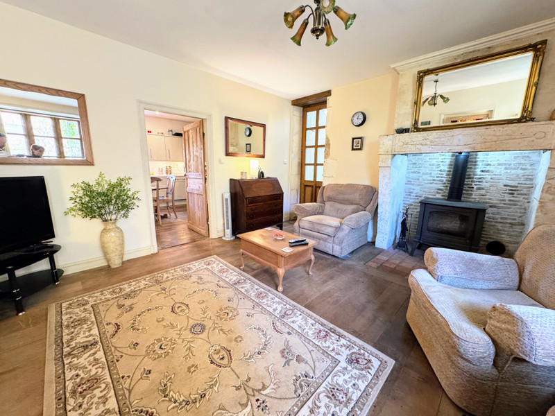 French property for sale in Palluaud, Charente - €246,100 - photo 1