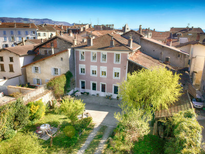 Maison à vendre à Saint-Marcellin, Isère, Rhône-Alpes, avec Leggett Immobilier