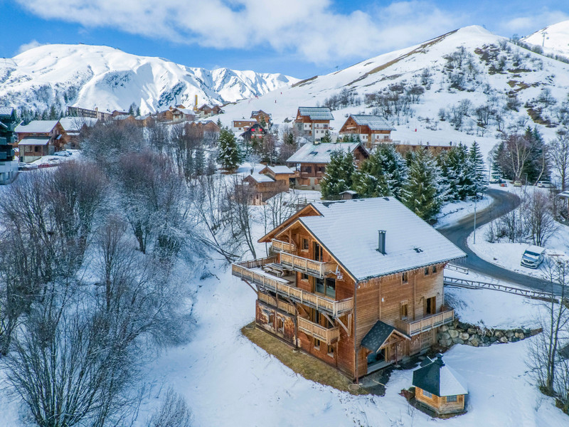 Chalet à vendre à Fontcouverte-la-Toussuire, Savoie - 2 890 000 € - photo 1 Chalet à vendre à Fontcouverte-la-Toussuire, Savoie - 2 890 000 € - photo 1
