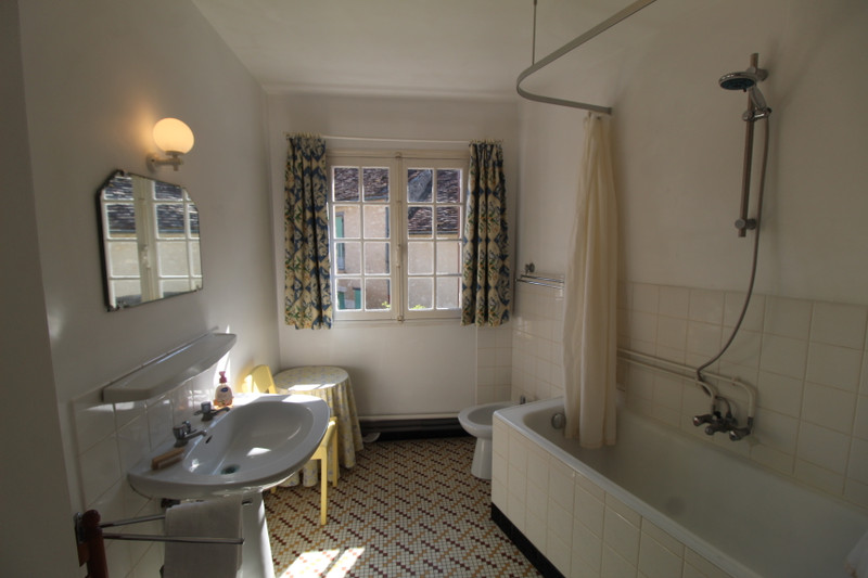 French property for sale in Angles-sur-l'Anglin, Vienne - €171,200 - photo 6