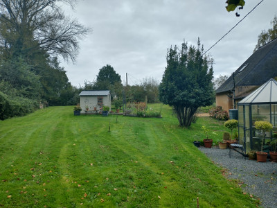 French property for sale in Crosmières, Sarthe - €260,000 - photo 12