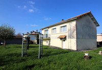 Maison à vendre à Ruffec, Charente - 152.600 € - photo 9