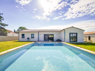 Maison à vendre à Chérac, Charente-Maritime, Poitou-Charentes, avec Leggett Immobilier