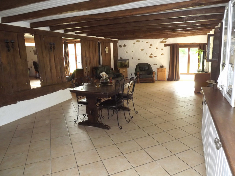 French property for sale in Millac, Vienne - &#8364;199,000 - photo 3