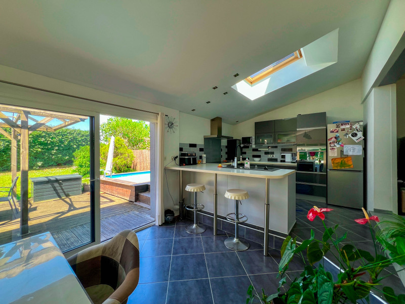 French property for sale in Saint-Vincent-de-Tyrosse, Landes - €374,000 - photo 1
