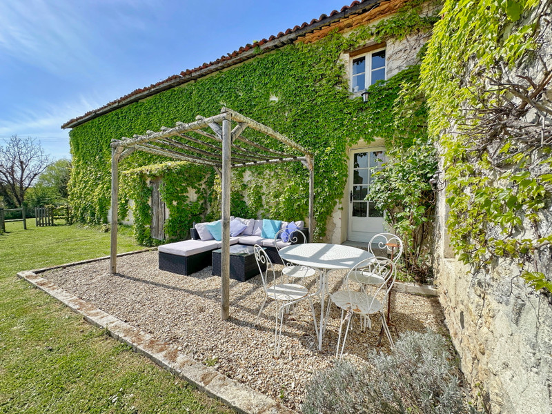 French property for sale in Aubeterre-sur-Dronne, Charente - €480,000 - photo 8