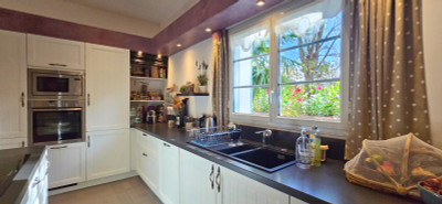 French property for sale in Maule, Yvelines - €850,000 - photo 5