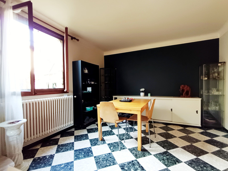 French property for sale in Avignon, Vaucluse - €185,000 - photo 2