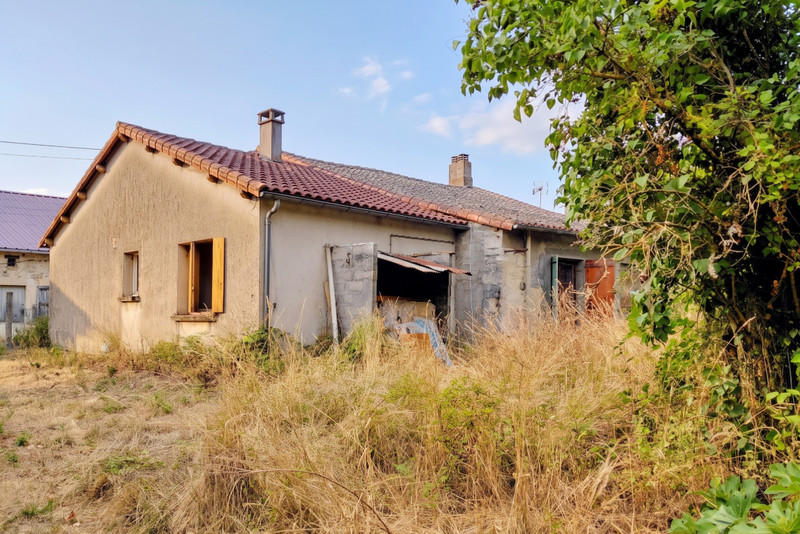 French property for sale in Voulême, Vienne - €39,000 - photo 9