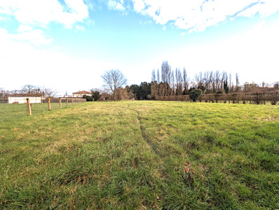 French property for sale in Le Langon, Vendée - €99,999 - photo 2