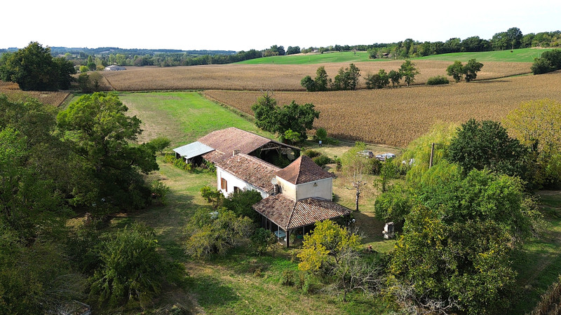 French property for sale in Montauriol, Lot-et-Garonne - €241,000 - photo 2