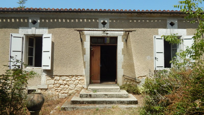 Maison à vendre à Ronsenac, Charente, Poitou-Charentes, avec Leggett Immobilier