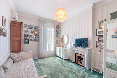 French property for sale in Nice, Alpes-Maritimes - €725,000 - photo 9