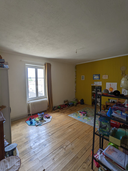French property for sale in Ayron, Vienne - &#8364;250,000 - photo 10
