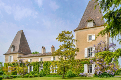 Chateau à vendre à Monflanquin, Lot-et-Garonne, Aquitaine, avec Leggett Immobilier