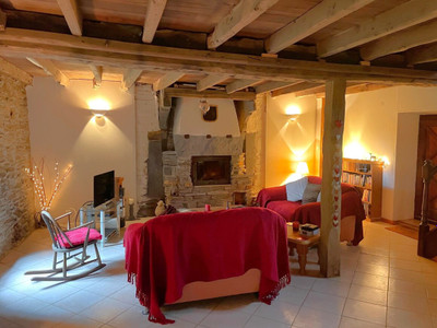 French property for sale in Saint-Nicolas-du-Tertre, Morbihan - €161,000 - photo 2
