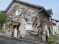 Maison à vendre à Chassenon, Charente - 77 000 € - photo 1